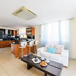 Royal Beachfront * פרוטאראס