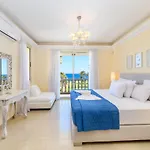 Royal Beachfront וילה