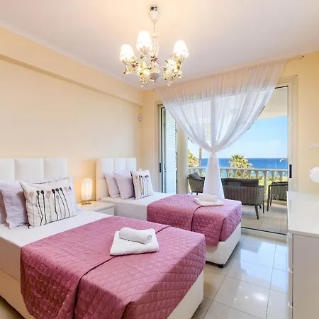Villa Royal Beachfront