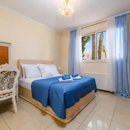 Royal Beachfront *