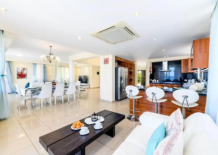 Villa Royal Beachfront Protaras